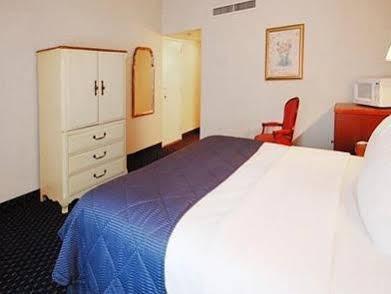 Clarion Hotel & Conference Center Northampton Ngoại thất bức ảnh